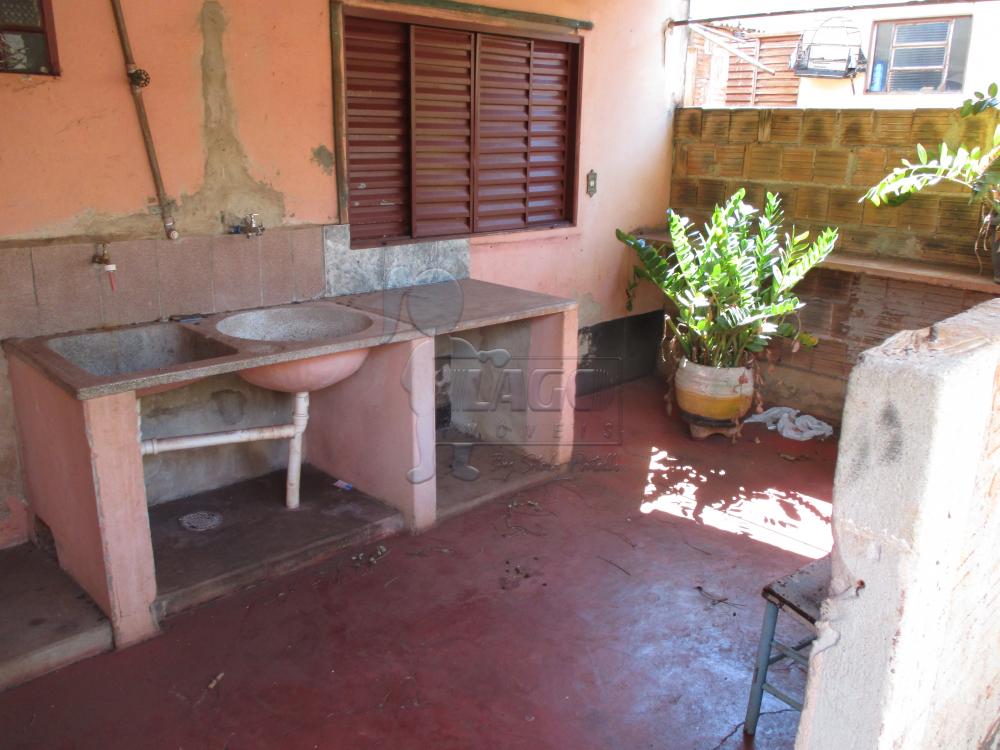 Alugar Casas / Padrão em Ribeirão Preto R$ 600,00 - Foto 5