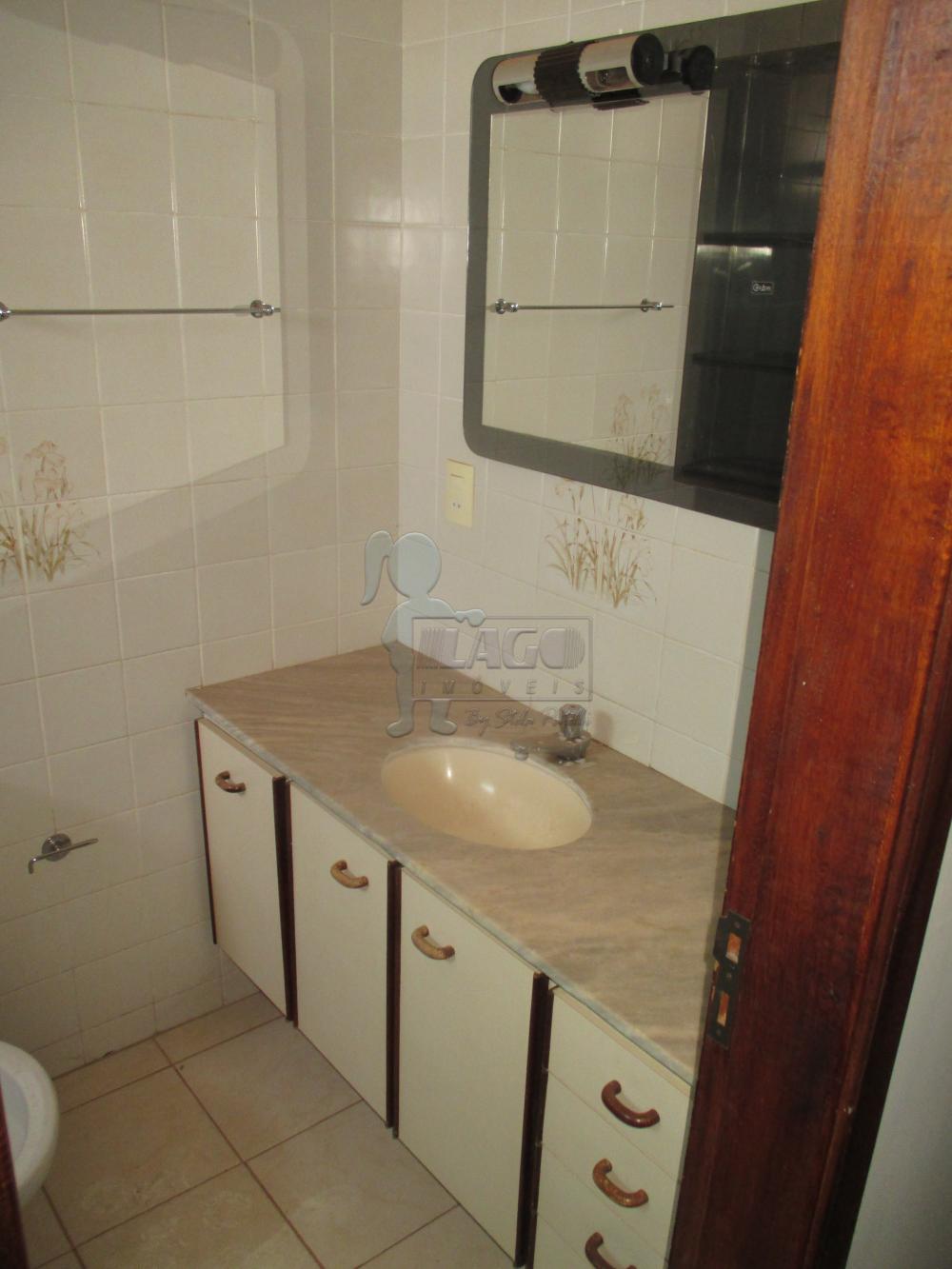 Alugar Apartamentos / Padrão em Ribeirão Preto R$ 900,00 - Foto 16