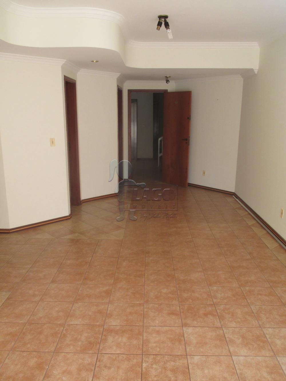 Alugar Apartamentos / Padrão em Ribeirão Preto R$ 1.400,00 - Foto 1