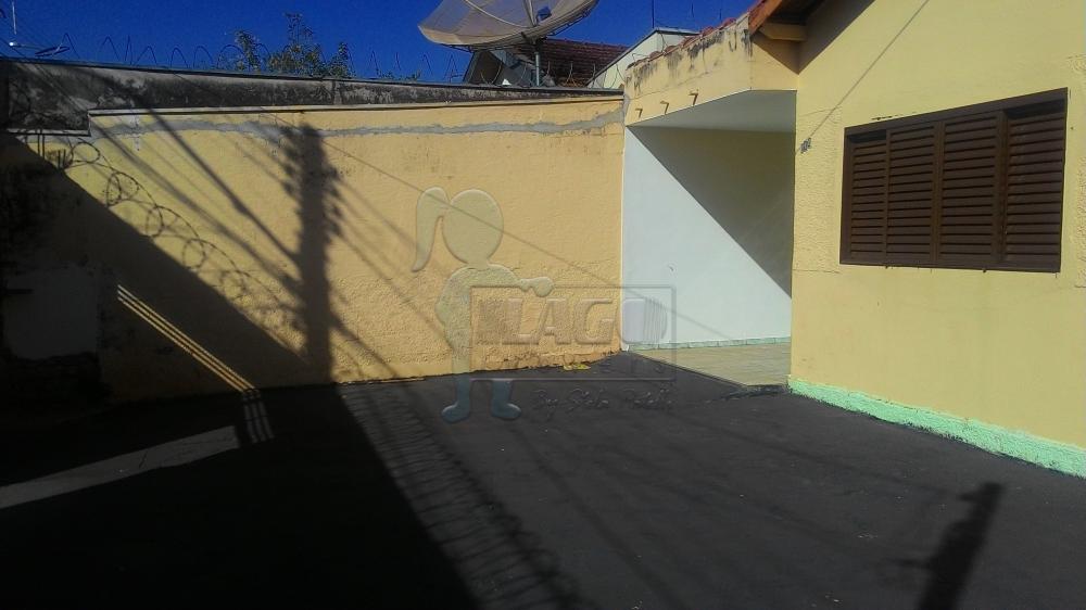 Alugar Casas / Padrão em Ribeirão Preto R$ 1.200,00 - Foto 3