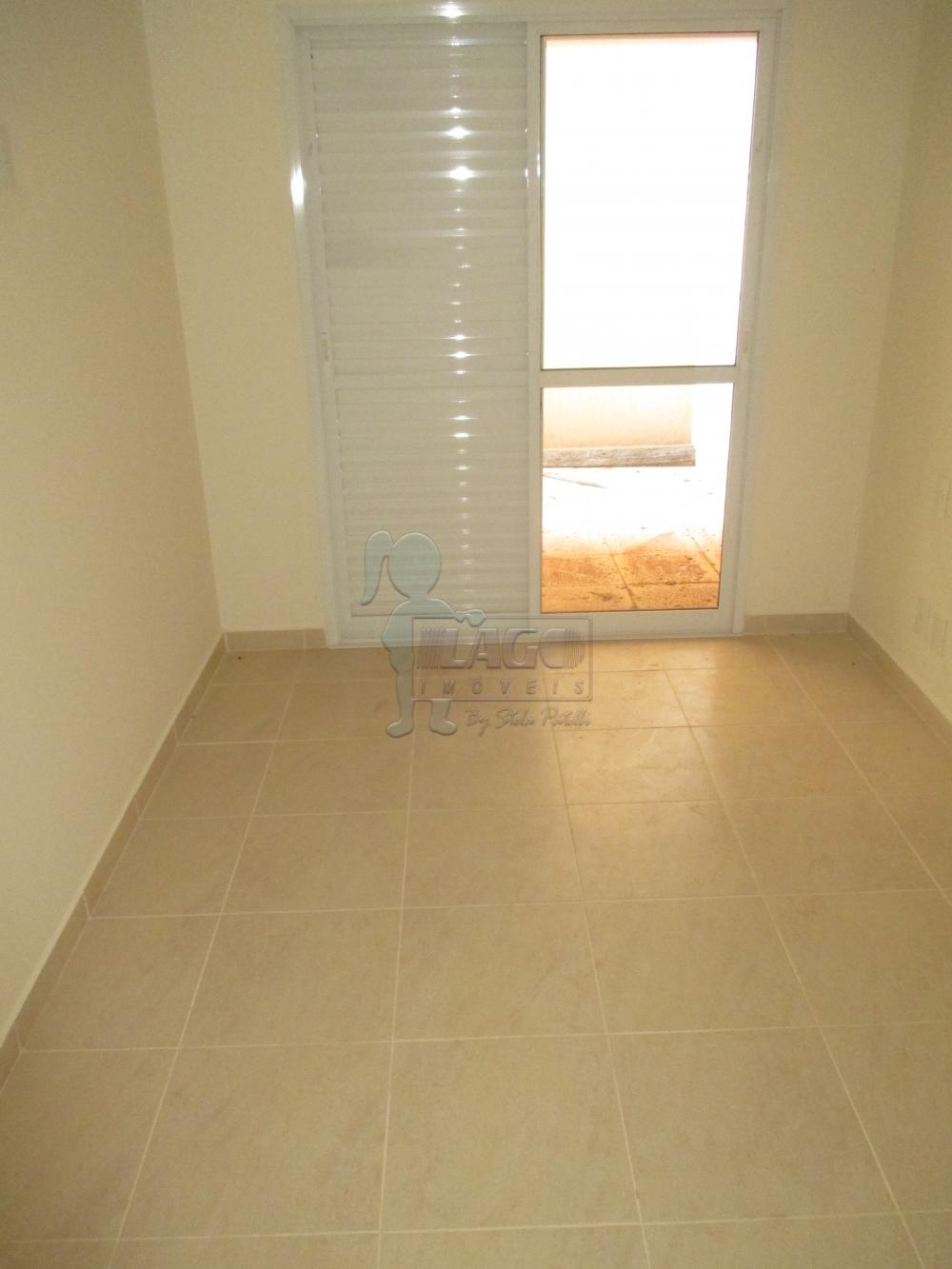 Alugar Apartamentos / Padrão em Ribeirão Preto R$ 800,00 - Foto 1