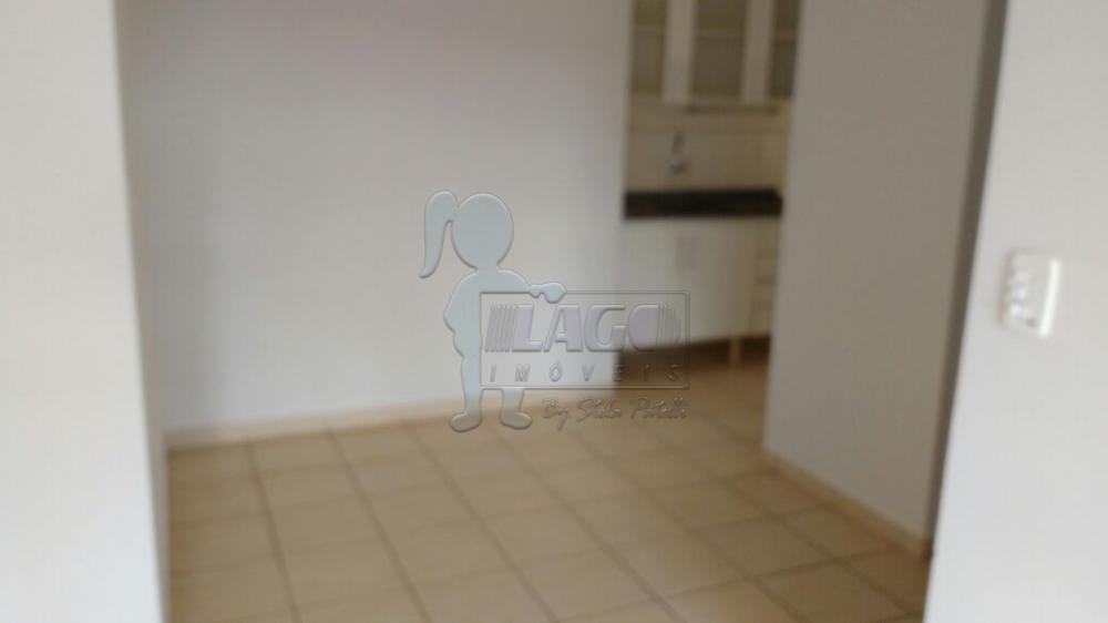 Alugar Apartamentos / Padrão em Ribeirão Preto R$ 850,00 - Foto 1