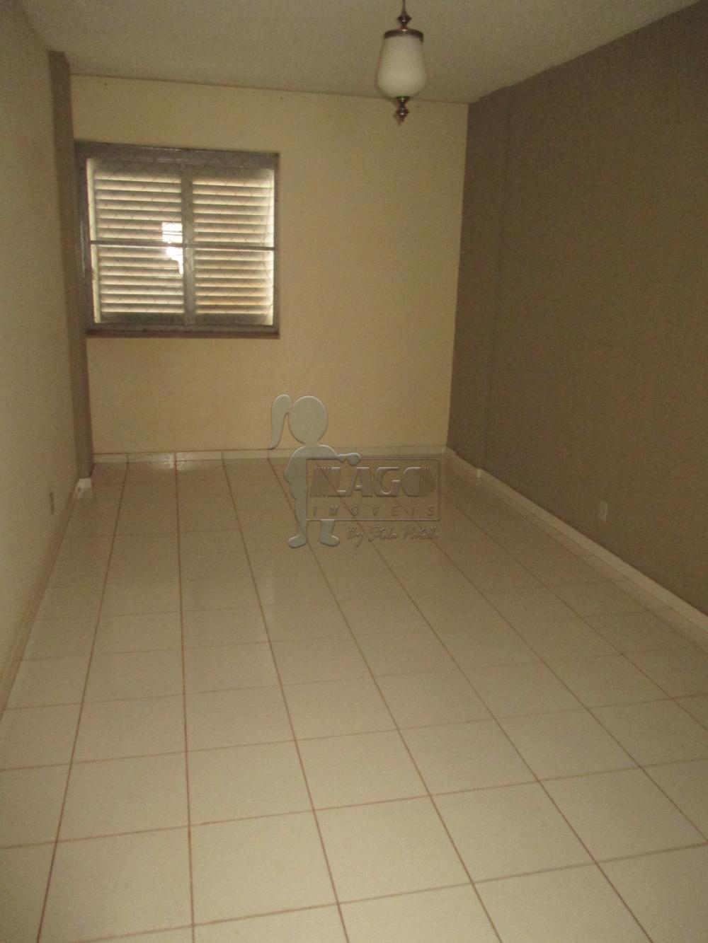 Alugar Apartamentos / Padrão em Ribeirão Preto R$ 1.000,00 - Foto 1