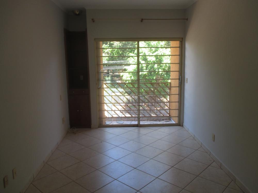 Alugar Apartamentos / Padrão em Ribeirão Preto R$ 1.000,00 - Foto 1