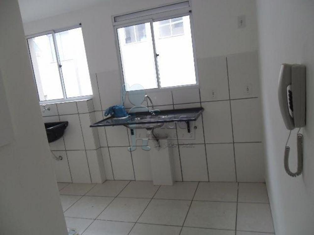 Alugar Apartamentos / Padrão em Ribeirão Preto R$ 700,00 - Foto 2