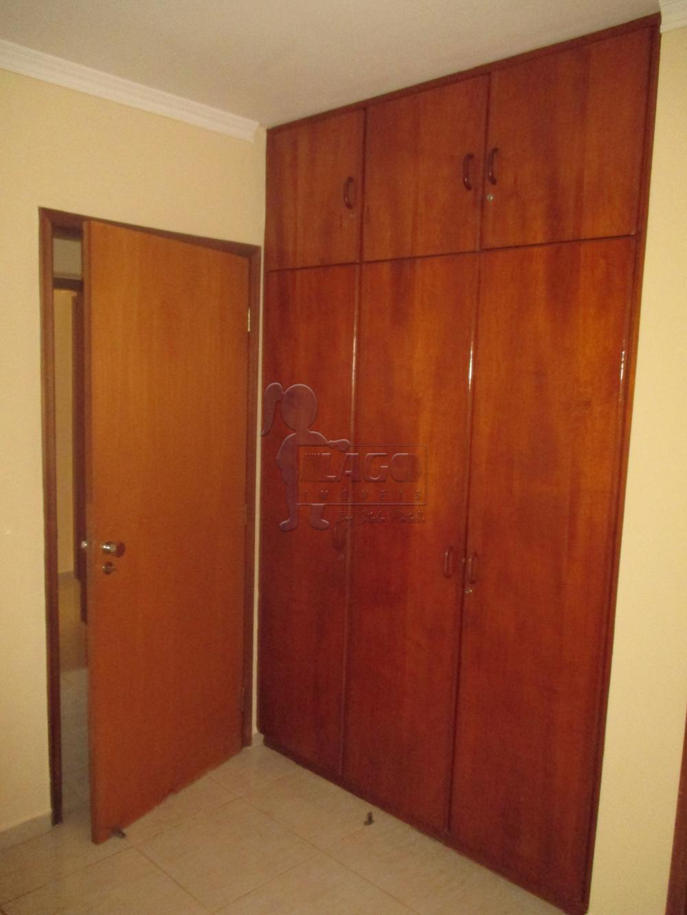 Alugar Apartamentos / Padrão em Ribeirão Preto R$ 1.800,00 - Foto 14