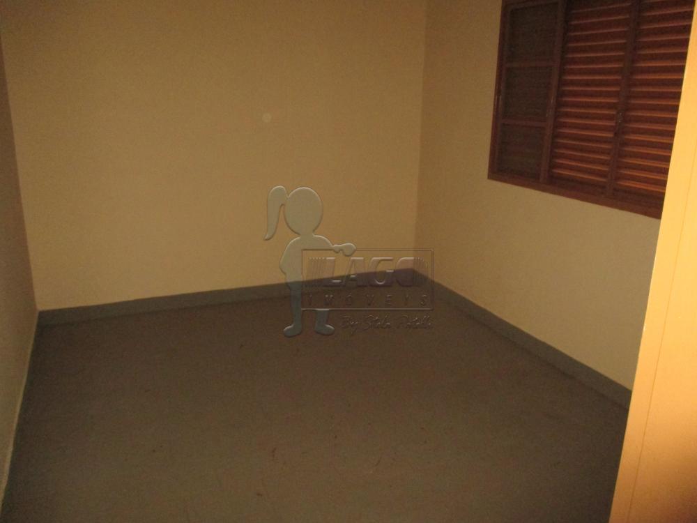 Alugar Casas / Padrão em Ribeirão Preto R$ 1.500,00 - Foto 4