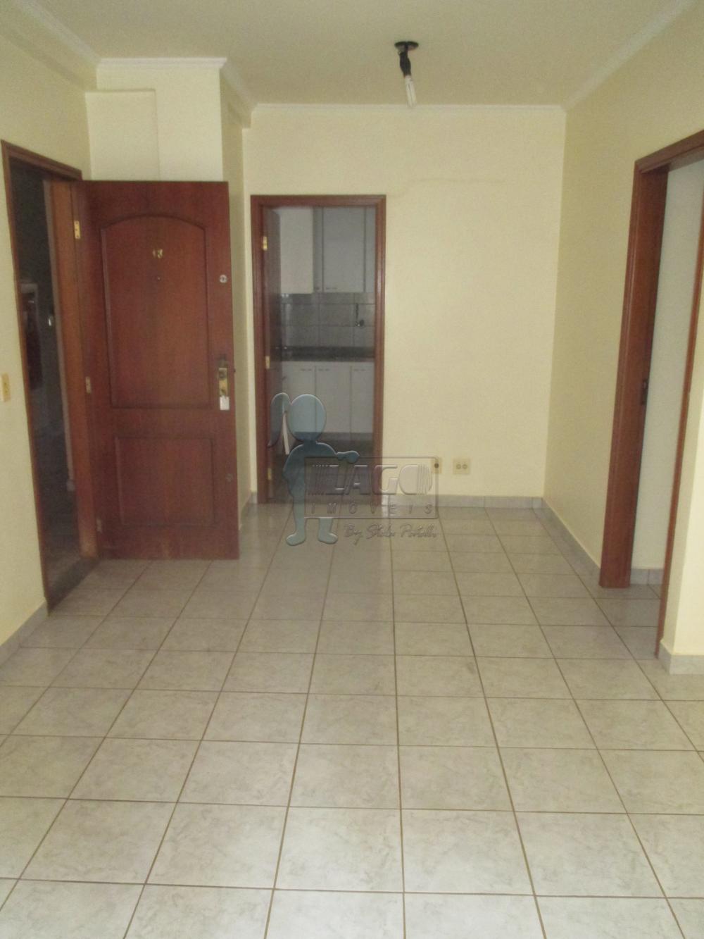 Alugar Apartamentos / Padrão em Ribeirão Preto R$ 800,00 - Foto 3