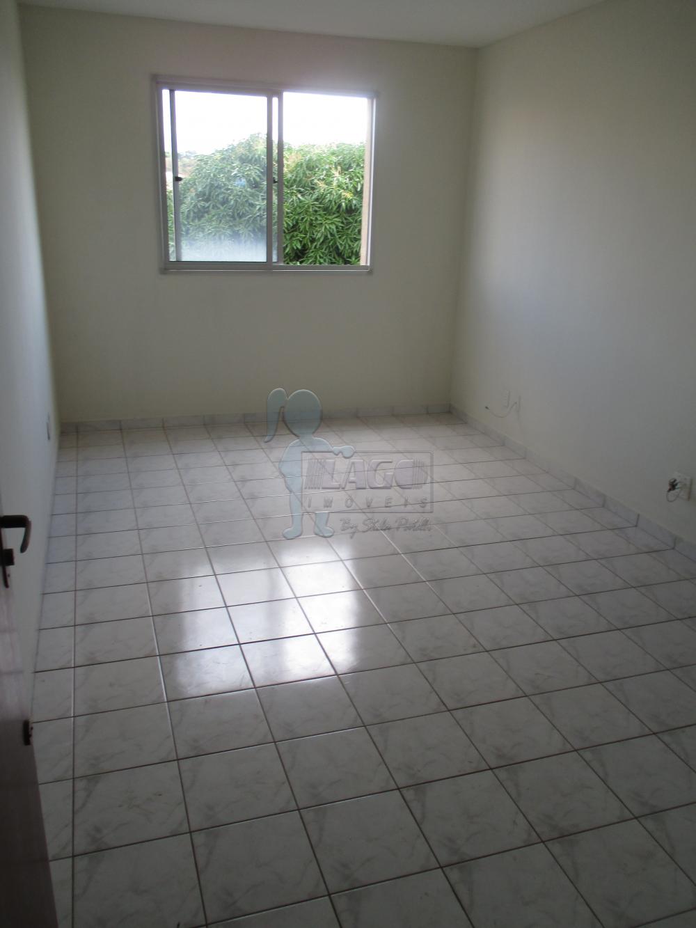 Alugar Apartamentos / Padrão em Ribeirão Preto R$ 750,00 - Foto 1