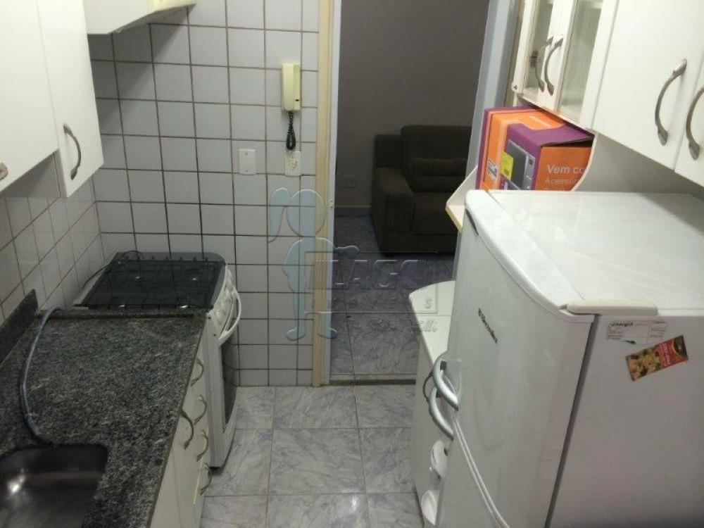 Alugar Apartamentos / Padrão em Ribeirão Preto R$ 1.000,00 - Foto 14