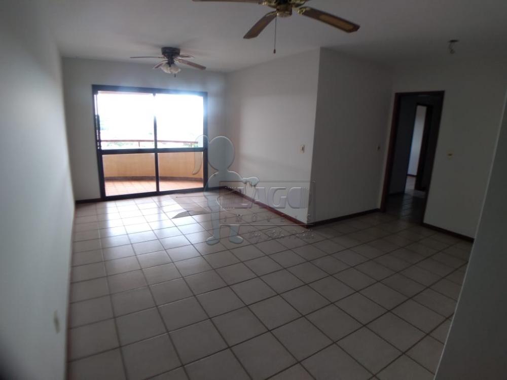 Alugar Apartamentos / Padrão em Ribeirão Preto R$ 1.600,00 - Foto 3