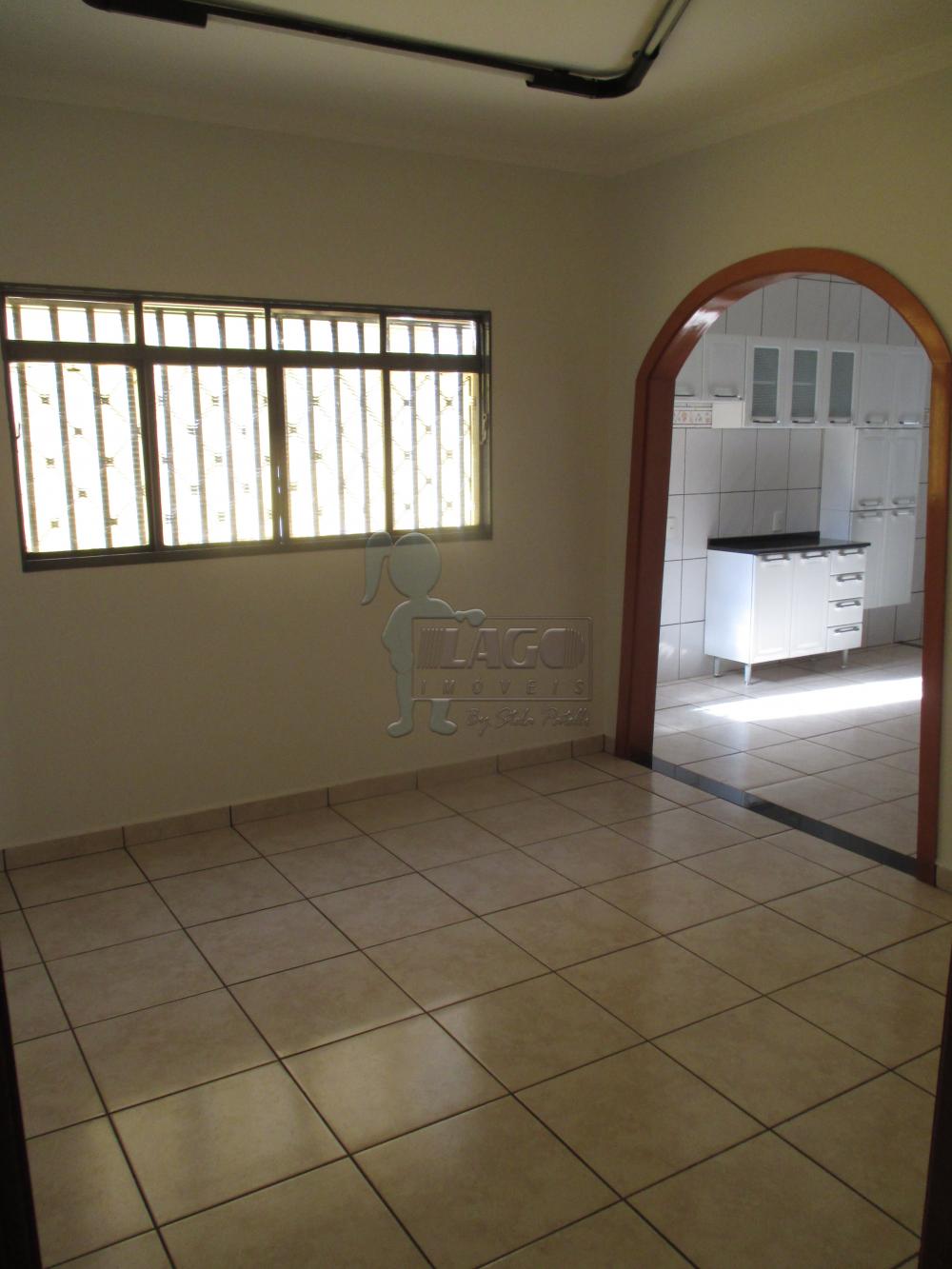 Alugar Casas / Padrão em Ribeirão Preto R$ 900,00 - Foto 9