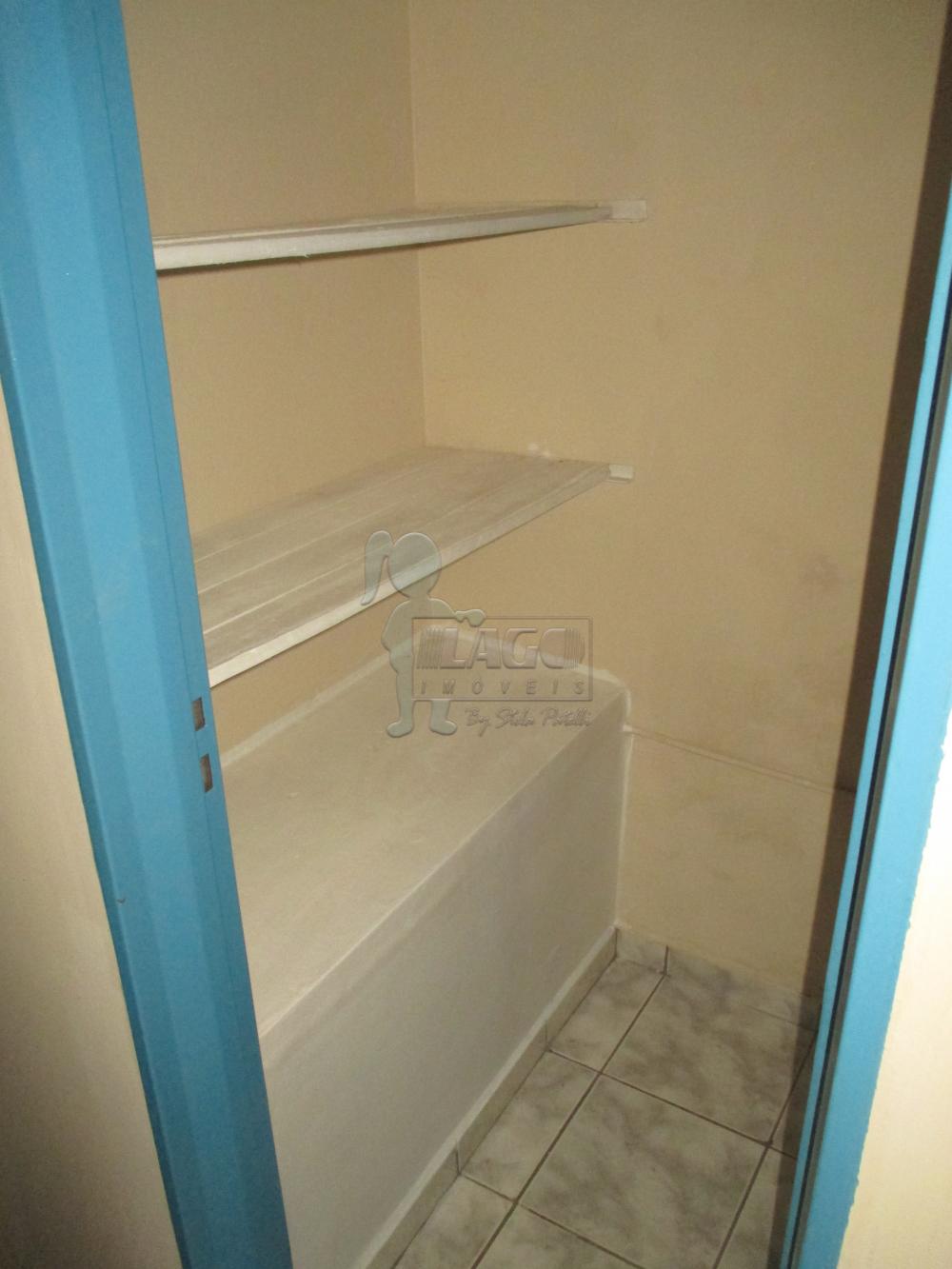 Alugar Casas / Padrão em Ribeirão Preto R$ 1.200,00 - Foto 12