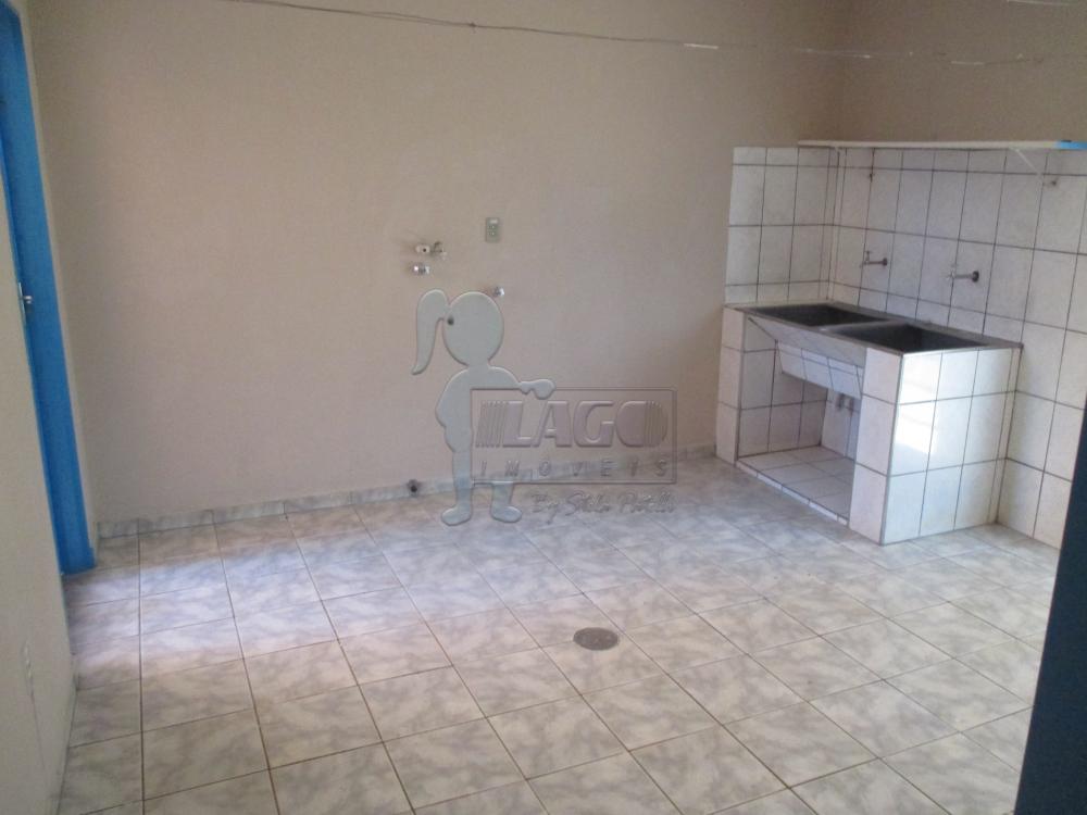 Alugar Casas / Padrão em Ribeirão Preto R$ 1.200,00 - Foto 15