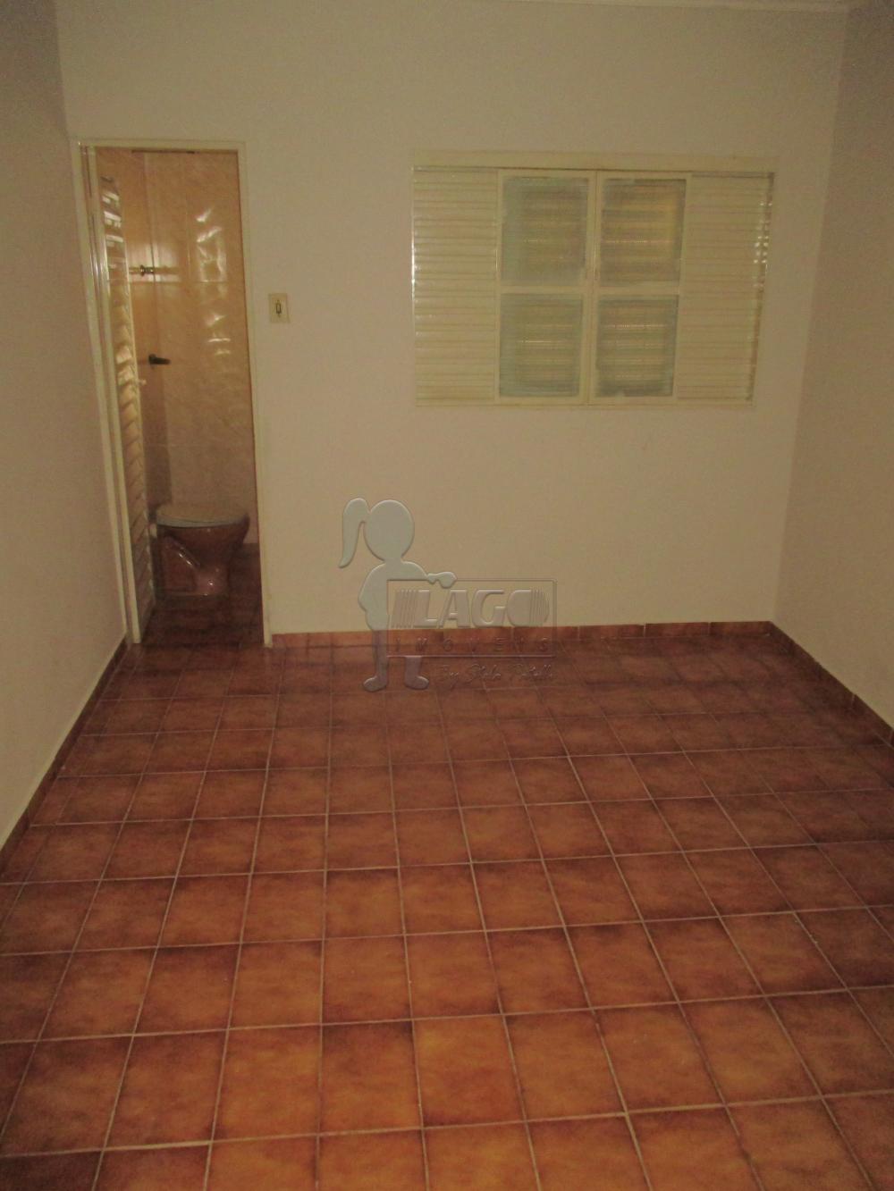 Alugar Casas / Padrão em Ribeirão Preto R$ 1.000,00 - Foto 13