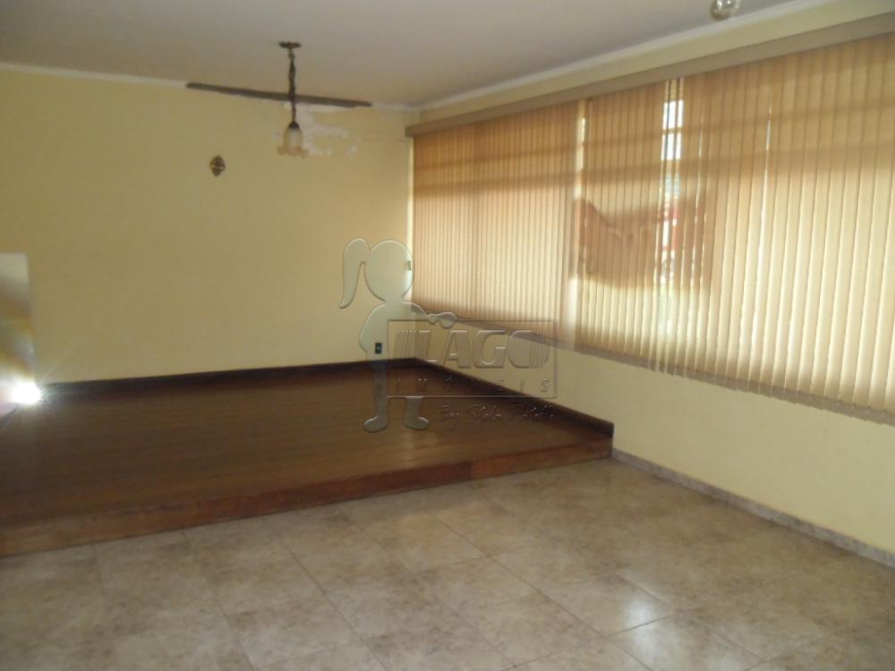 Alugar Casas / Padrão em Ribeirão Preto R$ 3.000,00 - Foto 1