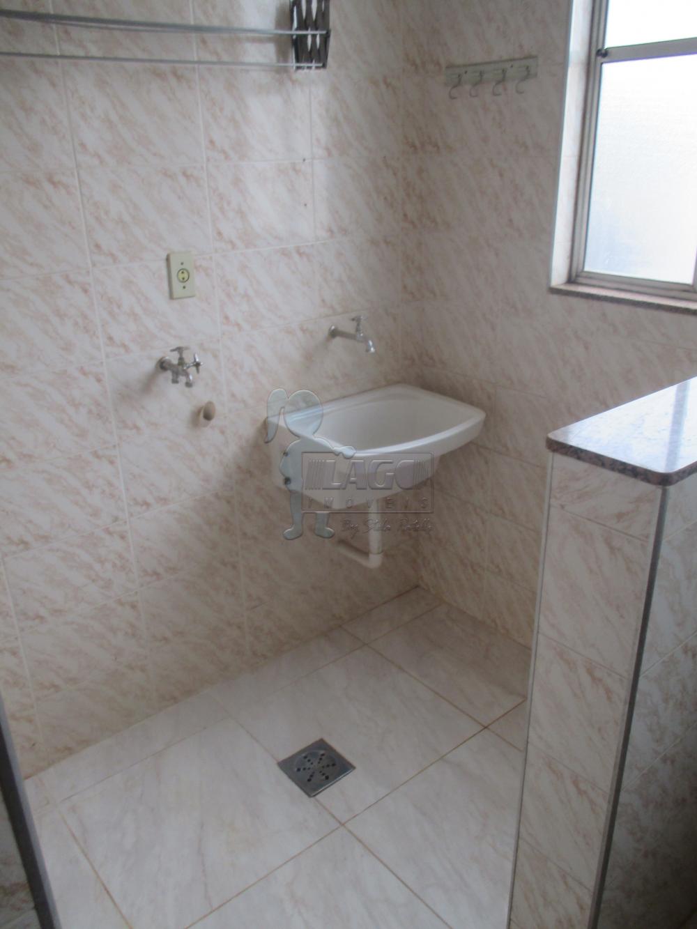 Alugar Apartamentos / Padrão em Ribeirão Preto R$ 800,00 - Foto 3