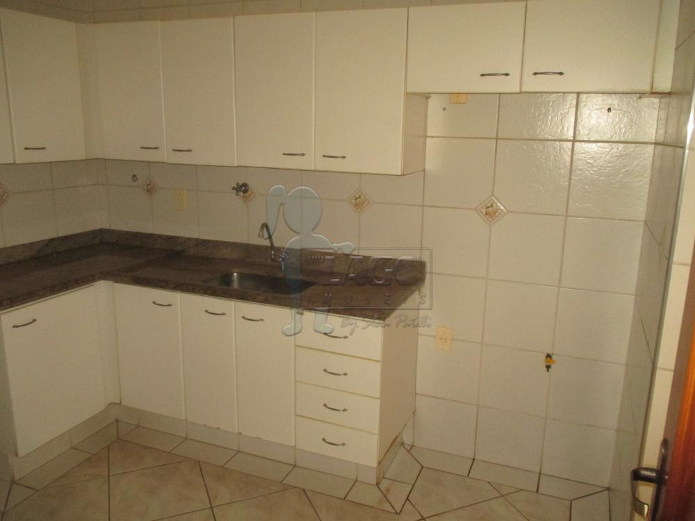 Alugar Apartamentos / Padrão em Ribeirão Preto R$ 1.700,00 - Foto 3