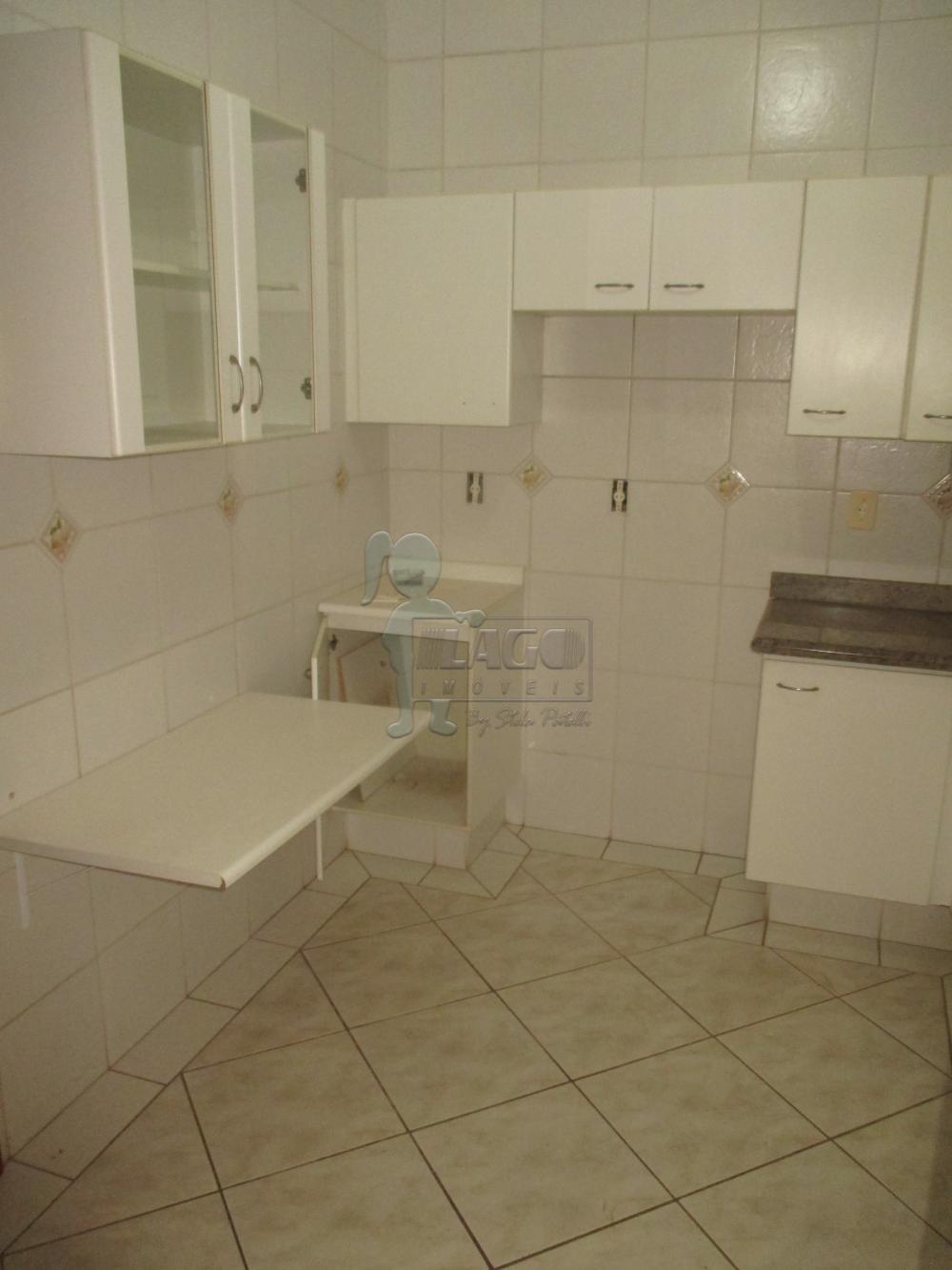 Alugar Apartamentos / Padrão em Ribeirão Preto R$ 1.700,00 - Foto 4