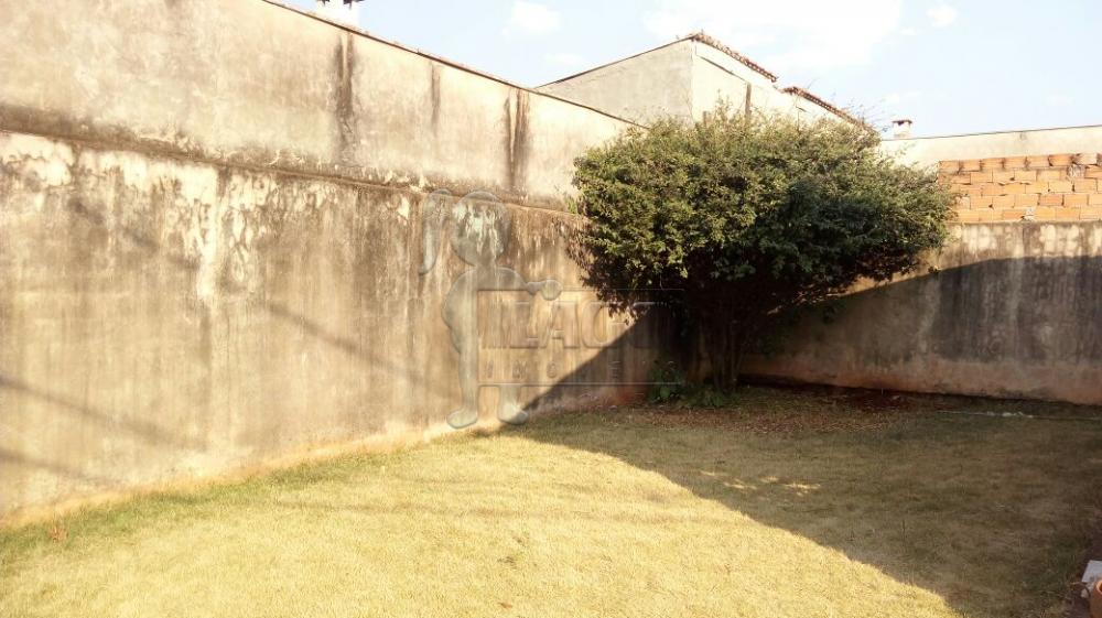 Alugar Casas / Padrão em Ribeirão Preto R$ 650,00 - Foto 7