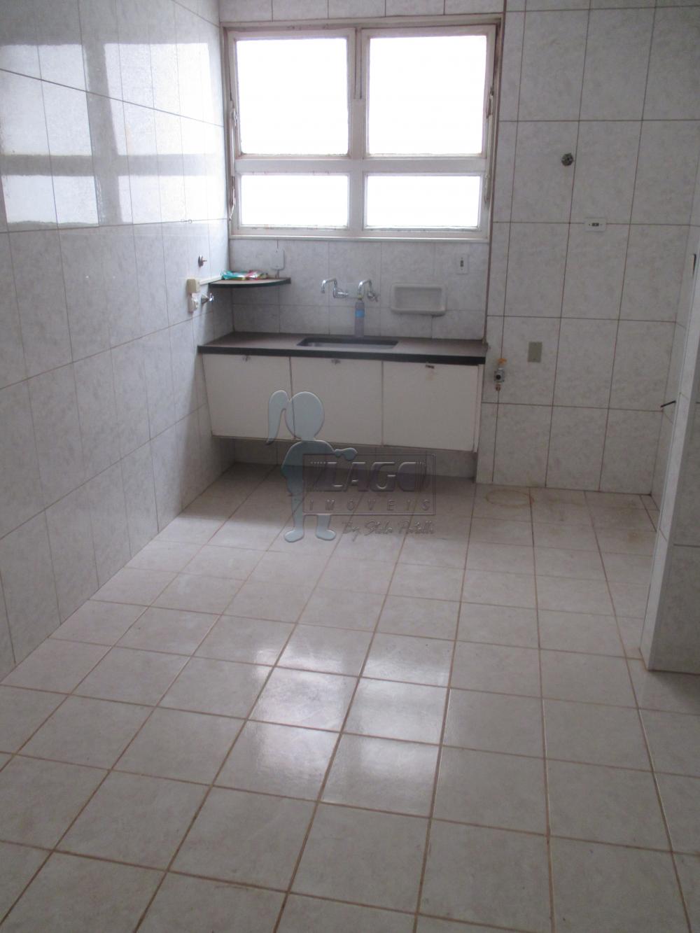 Alugar Apartamentos / Padrão em Ribeirão Preto R$ 800,00 - Foto 3