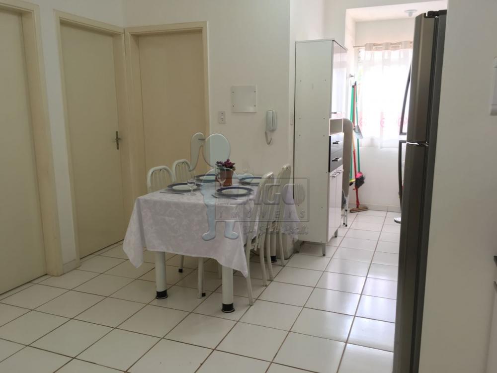 Comprar Apartamentos / Padrão em Ribeirão Preto R$ 135.000,00 - Foto 4