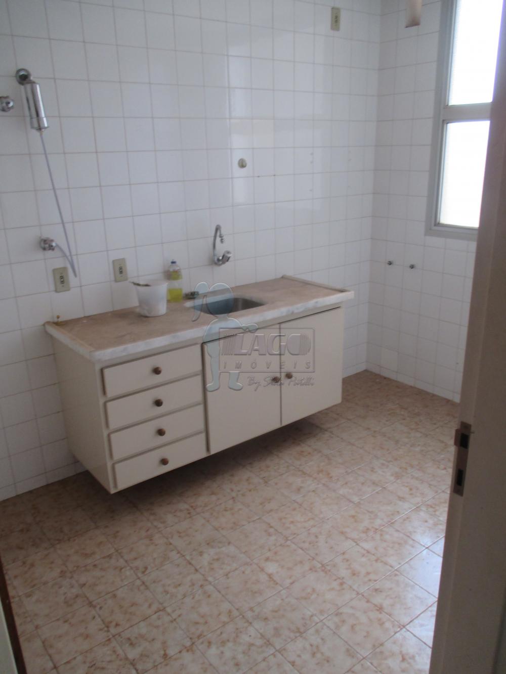 Alugar Apartamentos / Padrão em Ribeirão Preto R$ 700,00 - Foto 4