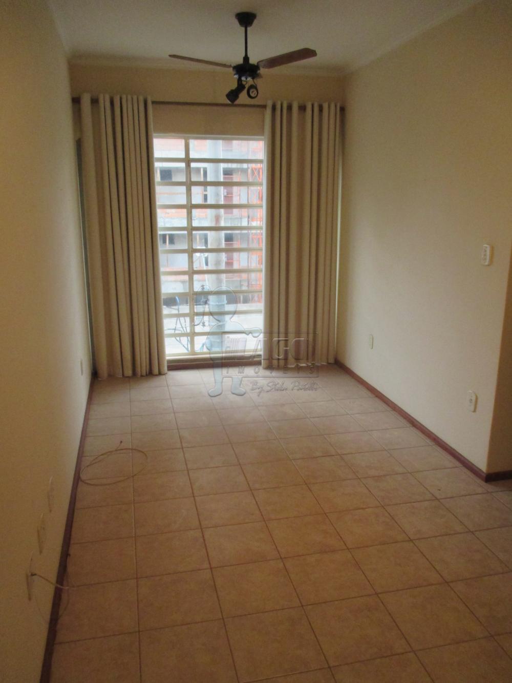 Alugar Apartamentos / Padrão em Ribeirão Preto R$ 700,00 - Foto 2