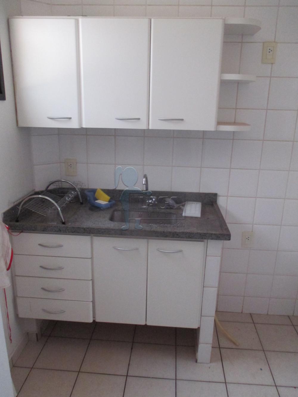 Comprar Apartamento / Kitnet em Ribeirão Preto - Foto 2
