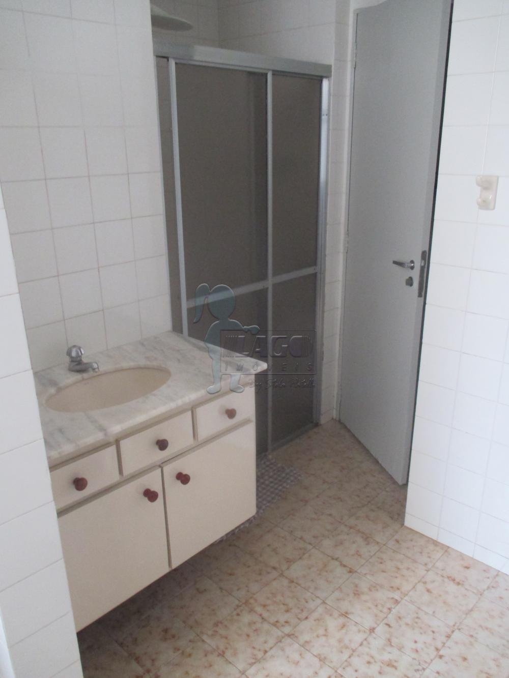 Alugar Apartamentos / Padrão em Ribeirão Preto R$ 800,00 - Foto 4