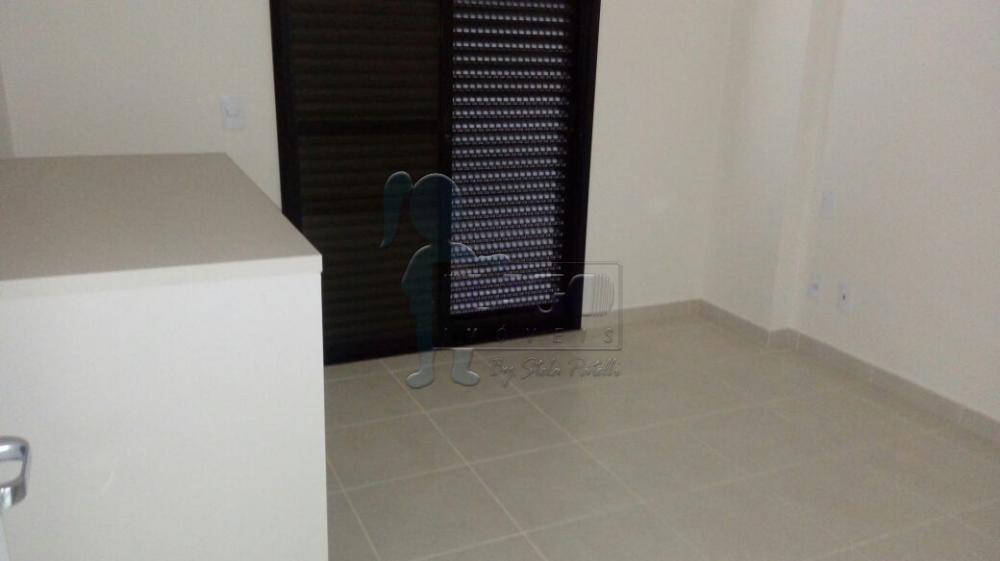 Alugar Apartamentos / Padrão em Ribeirão Preto R$ 1.000,00 - Foto 4