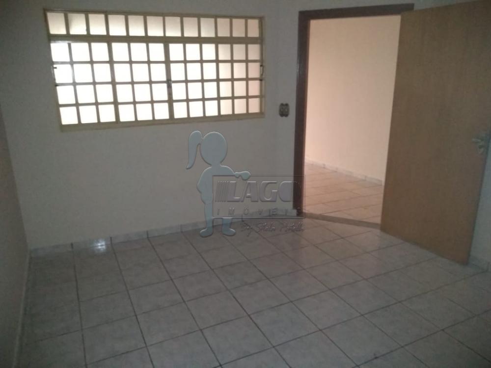 Alugar Casas / Padrão em Ribeirão Preto R$ 900,00 - Foto 5