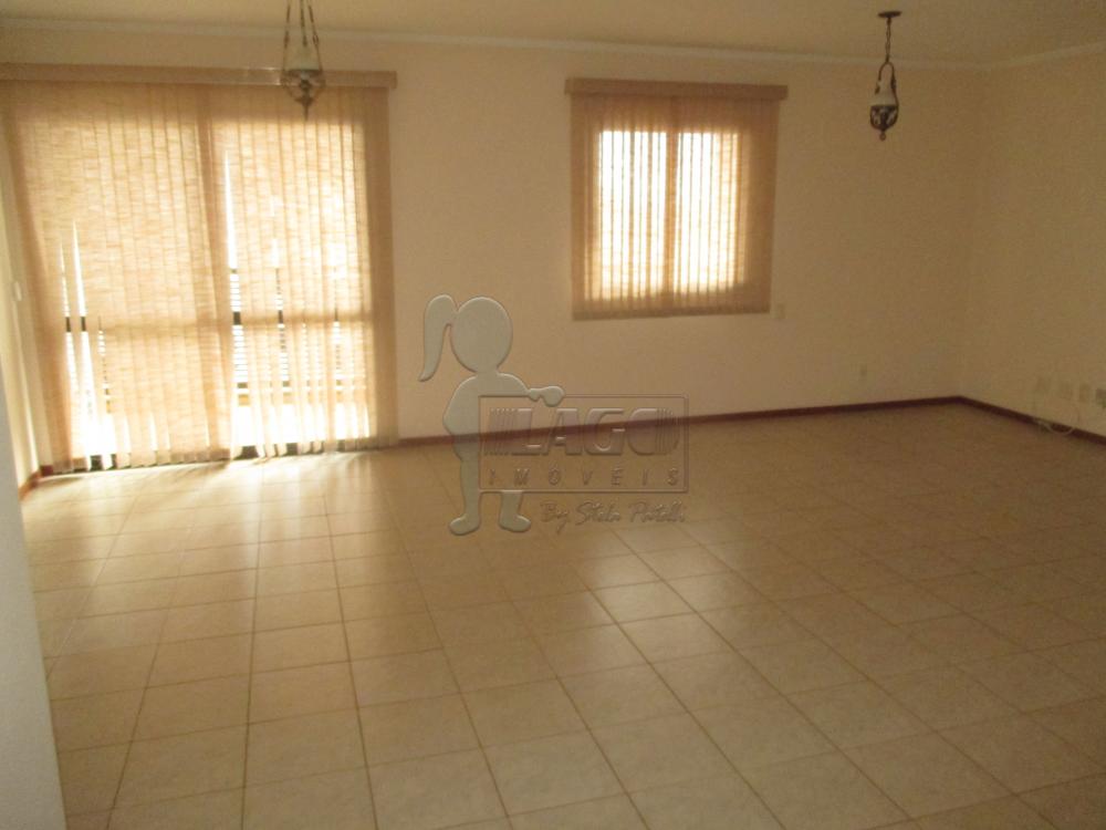 Alugar Apartamentos / Padrão em Ribeirão Preto R$ 2.600,00 - Foto 1