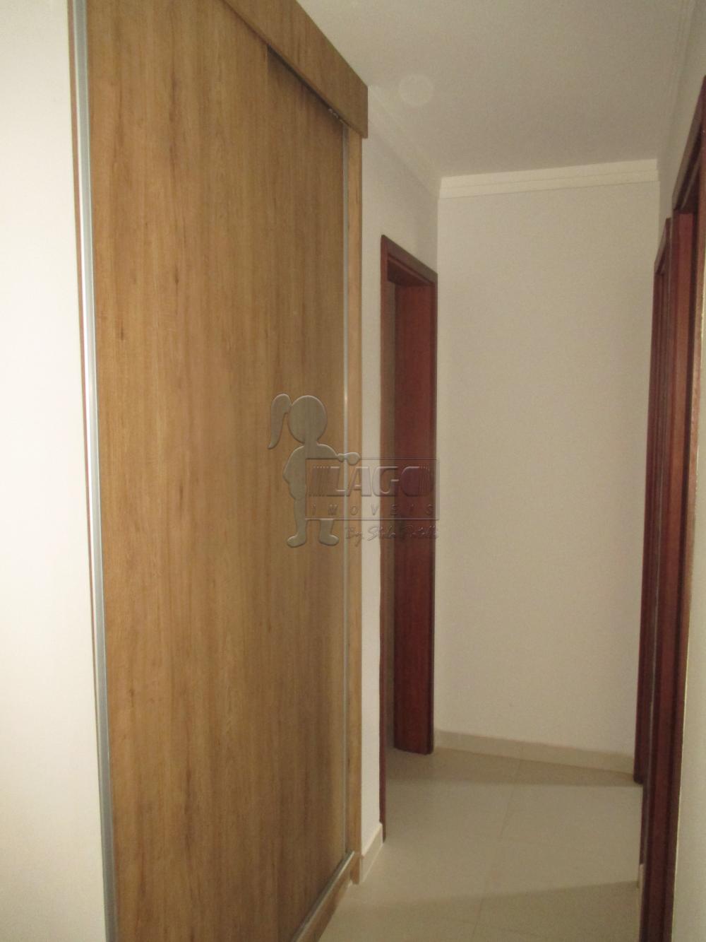 Alugar Apartamentos / Padrão em Ribeirão Preto R$ 1.800,00 - Foto 9