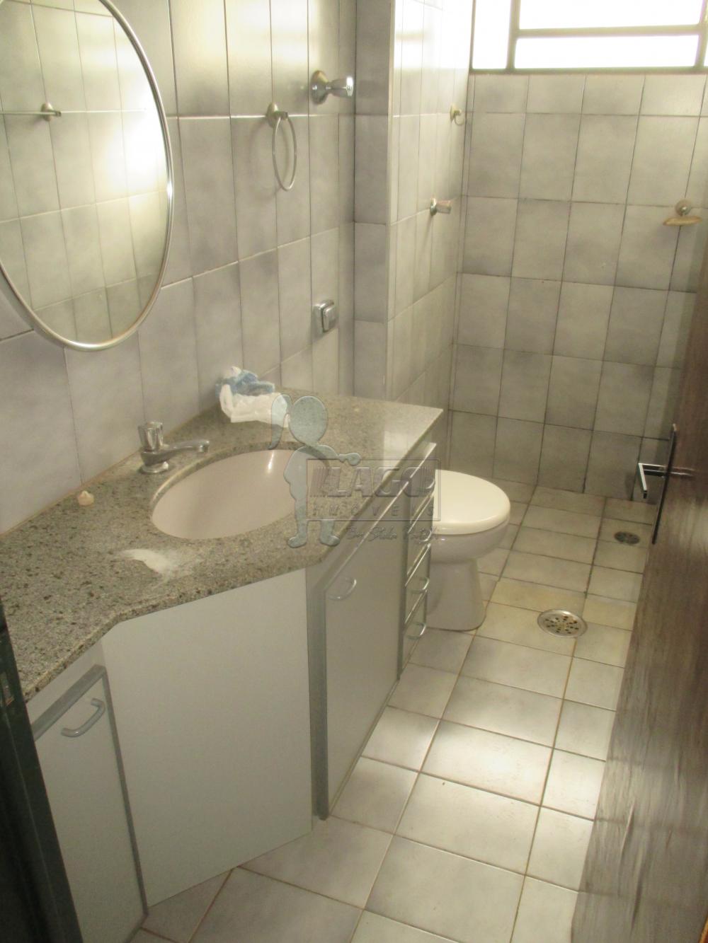 Alugar Apartamentos / Padrão em Ribeirão Preto R$ 750,00 - Foto 4