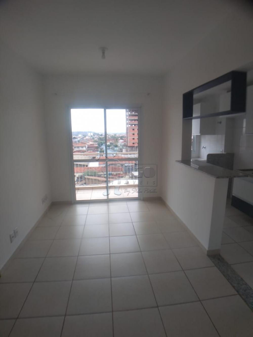 Alugar Apartamentos / Padrão em Ribeirão Preto R$ 850,00 - Foto 1