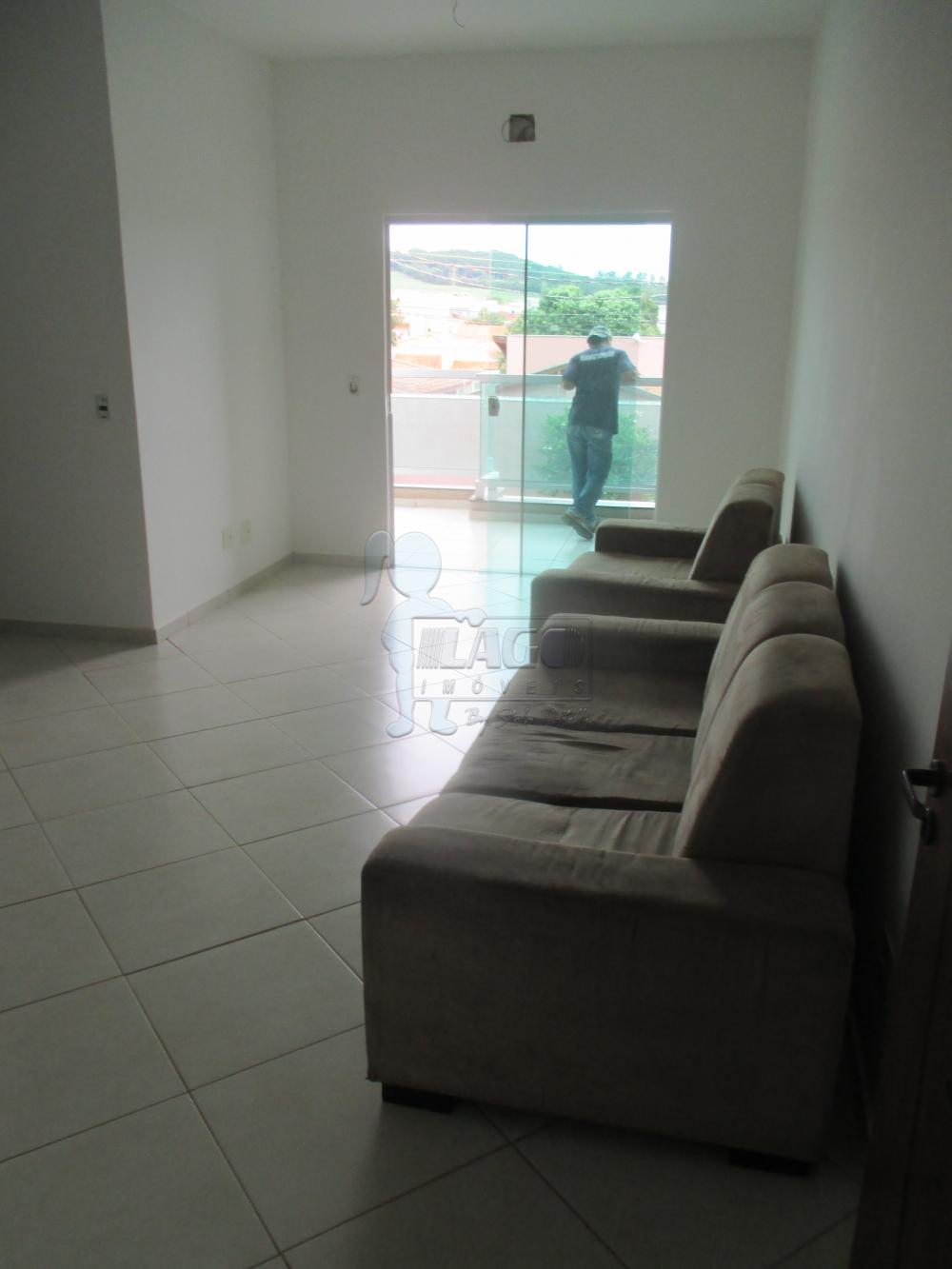 Alugar Apartamentos / Padrão em Ribeirão Preto R$ 1.000,00 - Foto 1