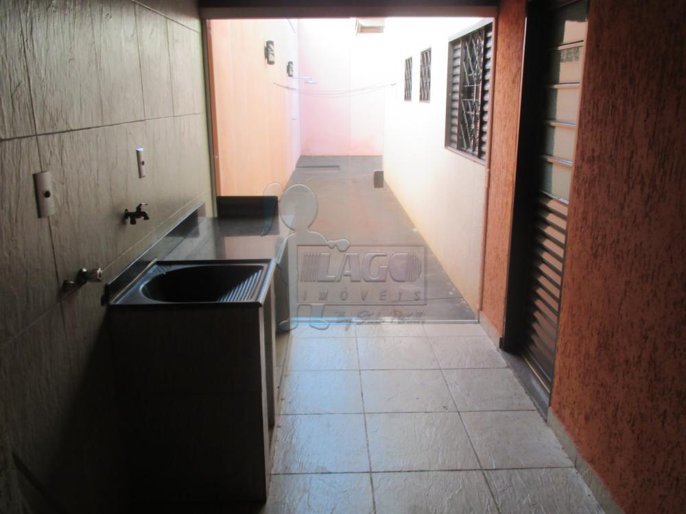 Alugar Casas / Padrão em Ribeirão Preto R$ 1.500,00 - Foto 14