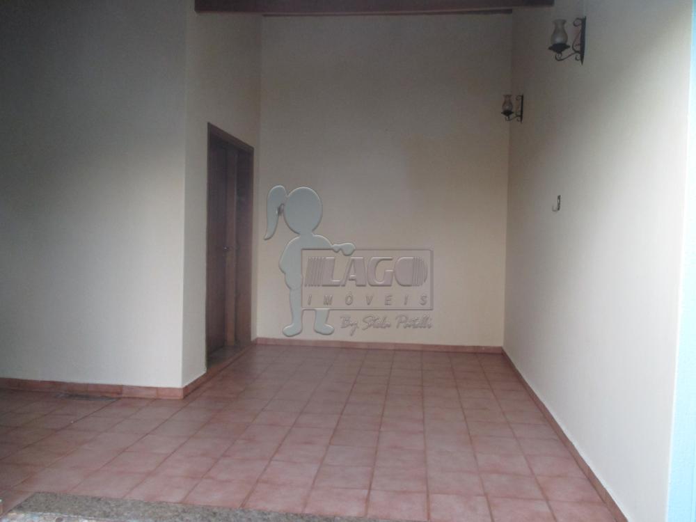 Alugar Casas / Padrão em Ribeirão Preto R$ 2.000,00 - Foto 2