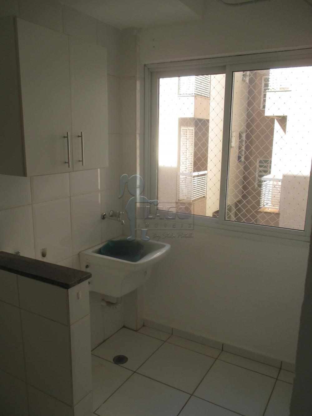 Alugar Apartamentos / Padrão em Ribeirão Preto R$ 1.100,00 - Foto 3