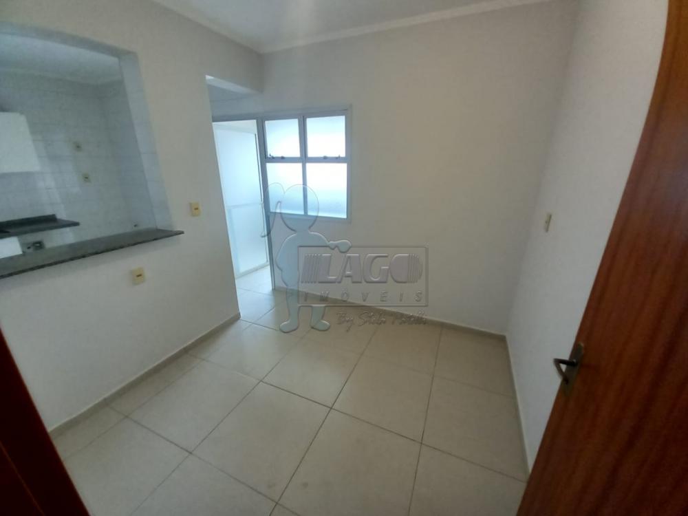 Alugar Apartamentos / Padrão em Ribeirão Preto R$ 1.300,00 - Foto 3