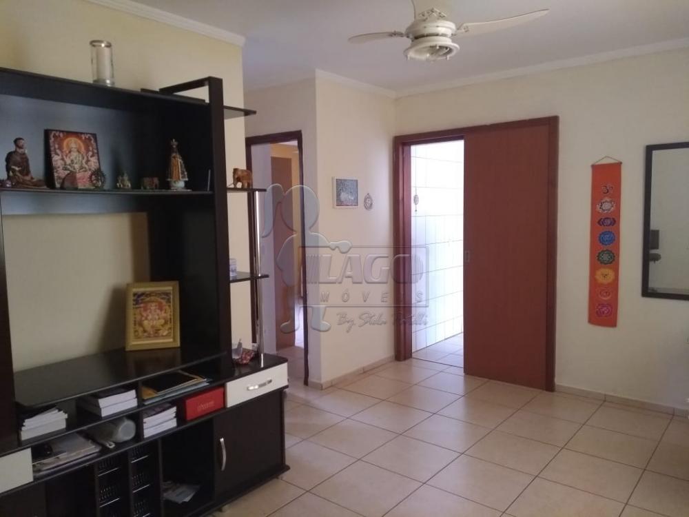 Alugar Apartamentos / Padrão em Ribeirão Preto R$ 1.100,00 - Foto 13