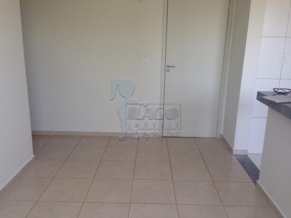 Alugar Apartamentos / Padrão em Ribeirão Preto R$ 700,00 - Foto 1