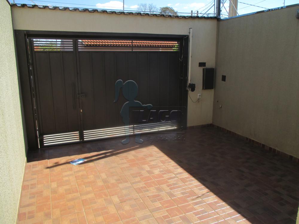 Alugar Casa / Padrão em Ribeirão Preto R$ 1.200,00 - Foto 1