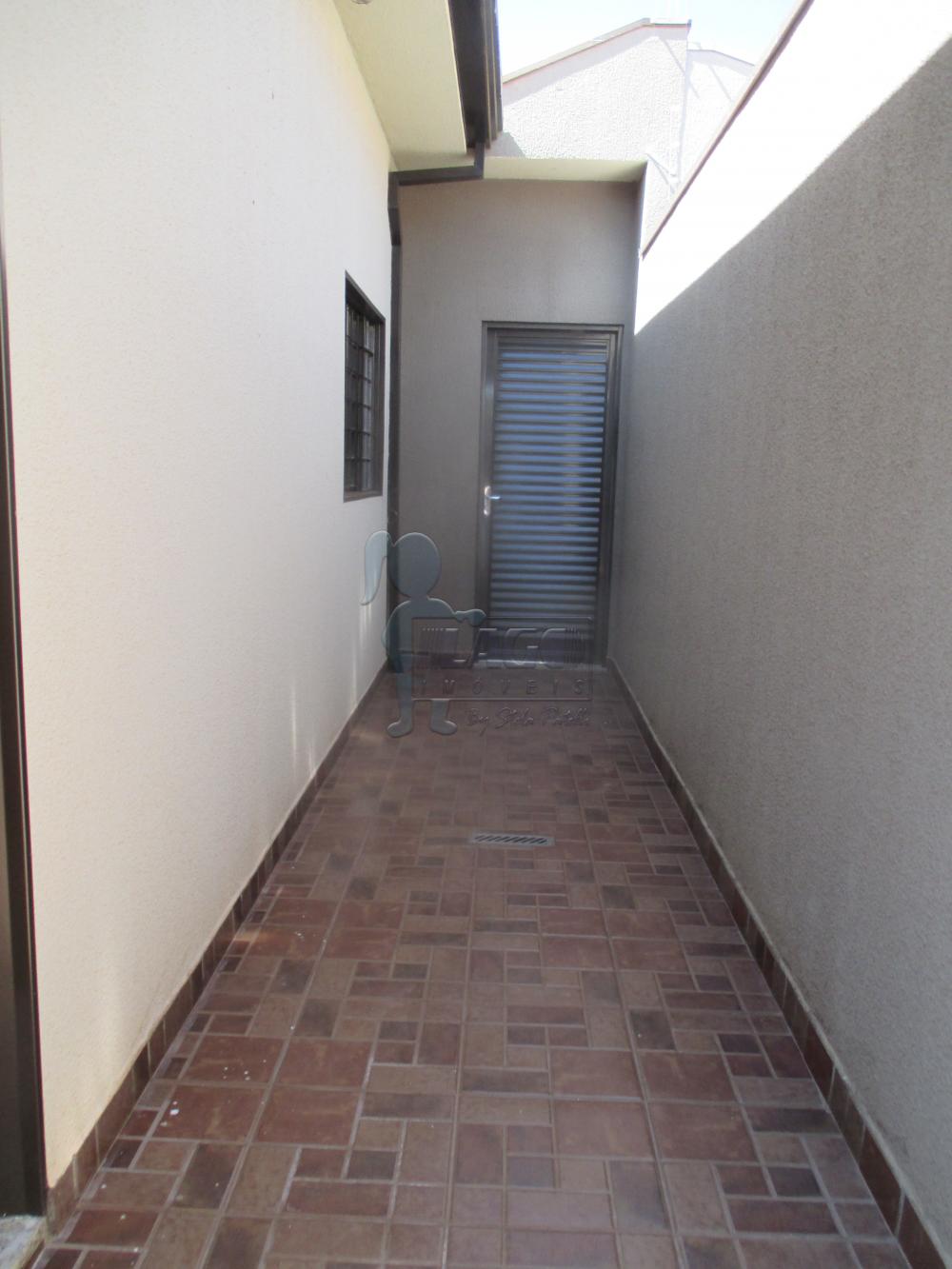 Alugar Casa / Padrão em Ribeirão Preto R$ 1.200,00 - Foto 8