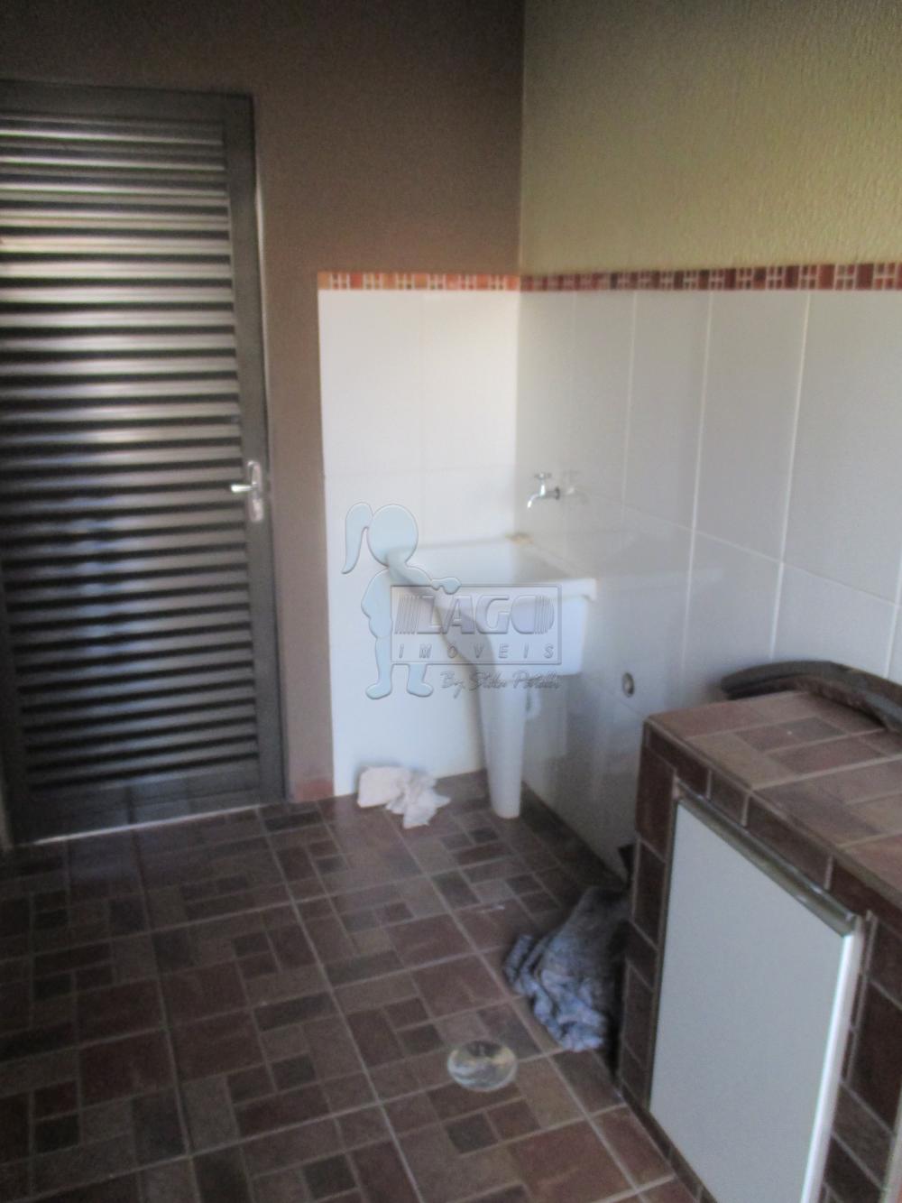 Alugar Casa / Padrão em Ribeirão Preto R$ 1.200,00 - Foto 16