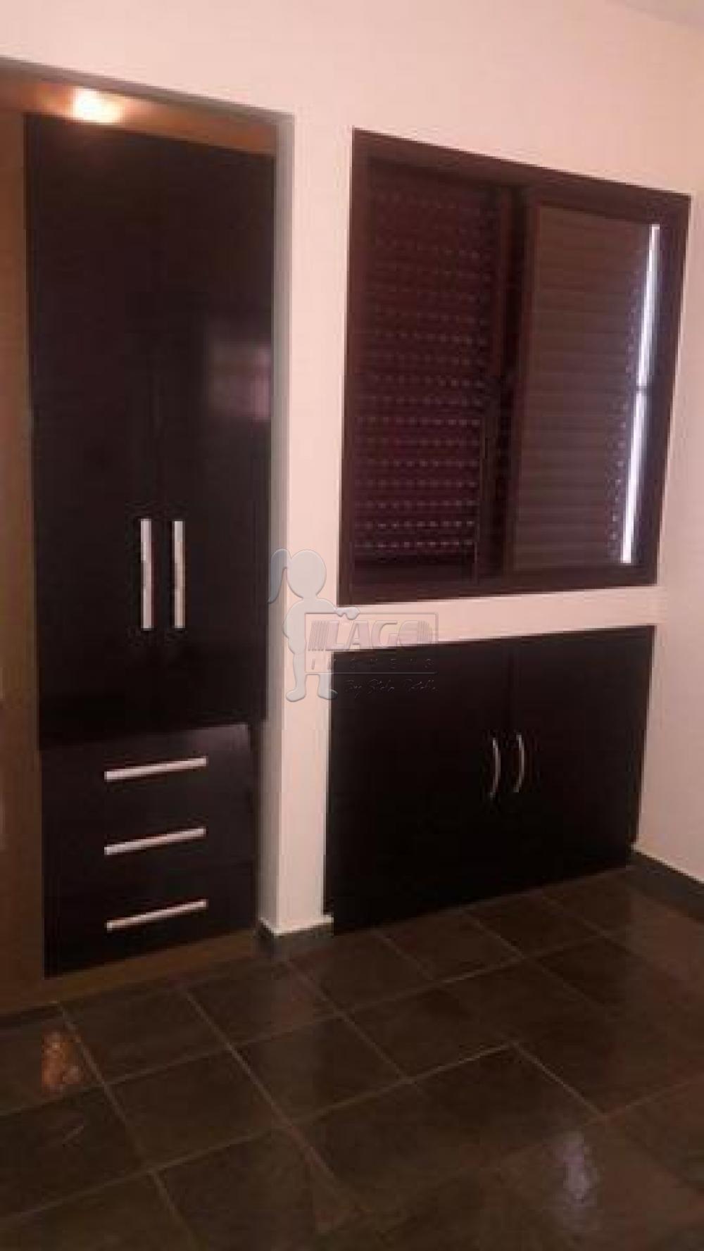 Alugar Apartamentos / Padrão em Ribeirão Preto R$ 600,00 - Foto 2