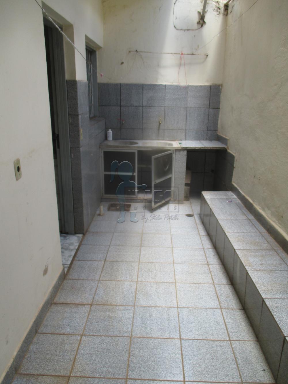 Alugar Casas / Padrão em Ribeirão Preto R$ 650,00 - Foto 6