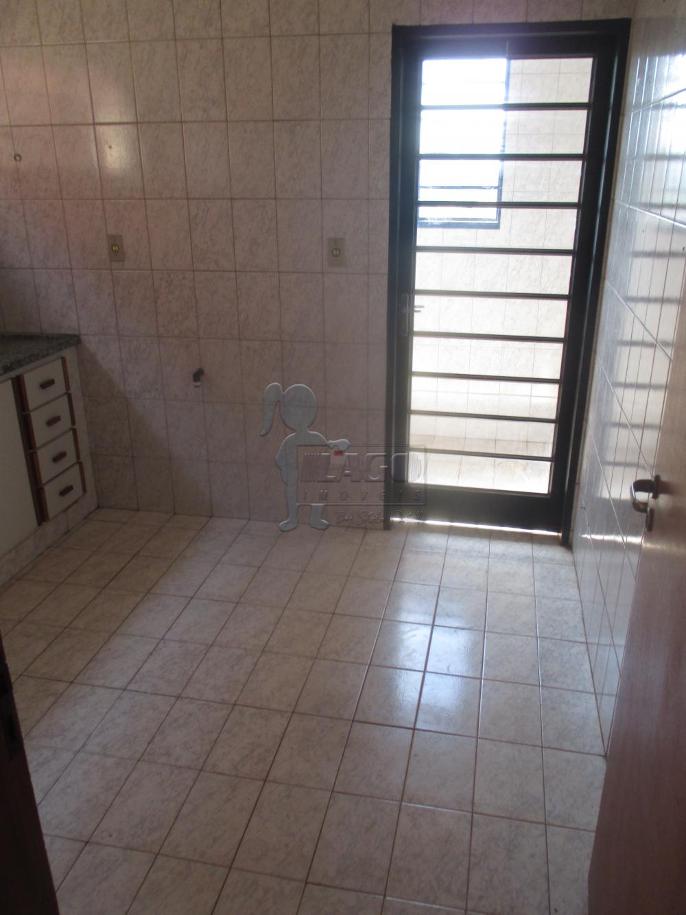 Alugar Apartamentos / Padrão em Ribeirão Preto R$ 670,00 - Foto 4