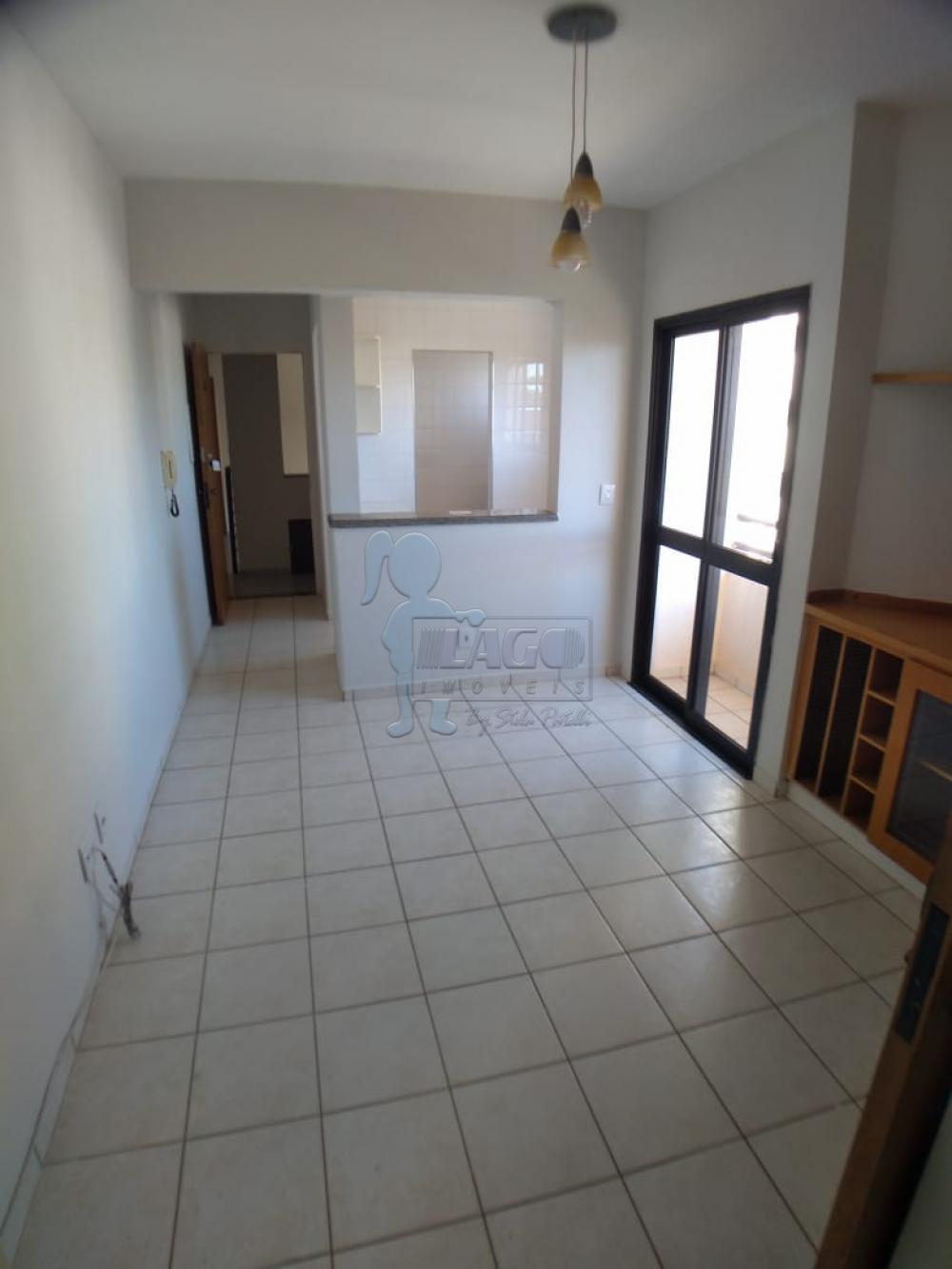 Alugar Apartamentos / Padrão em Ribeirão Preto R$ 750,00 - Foto 2